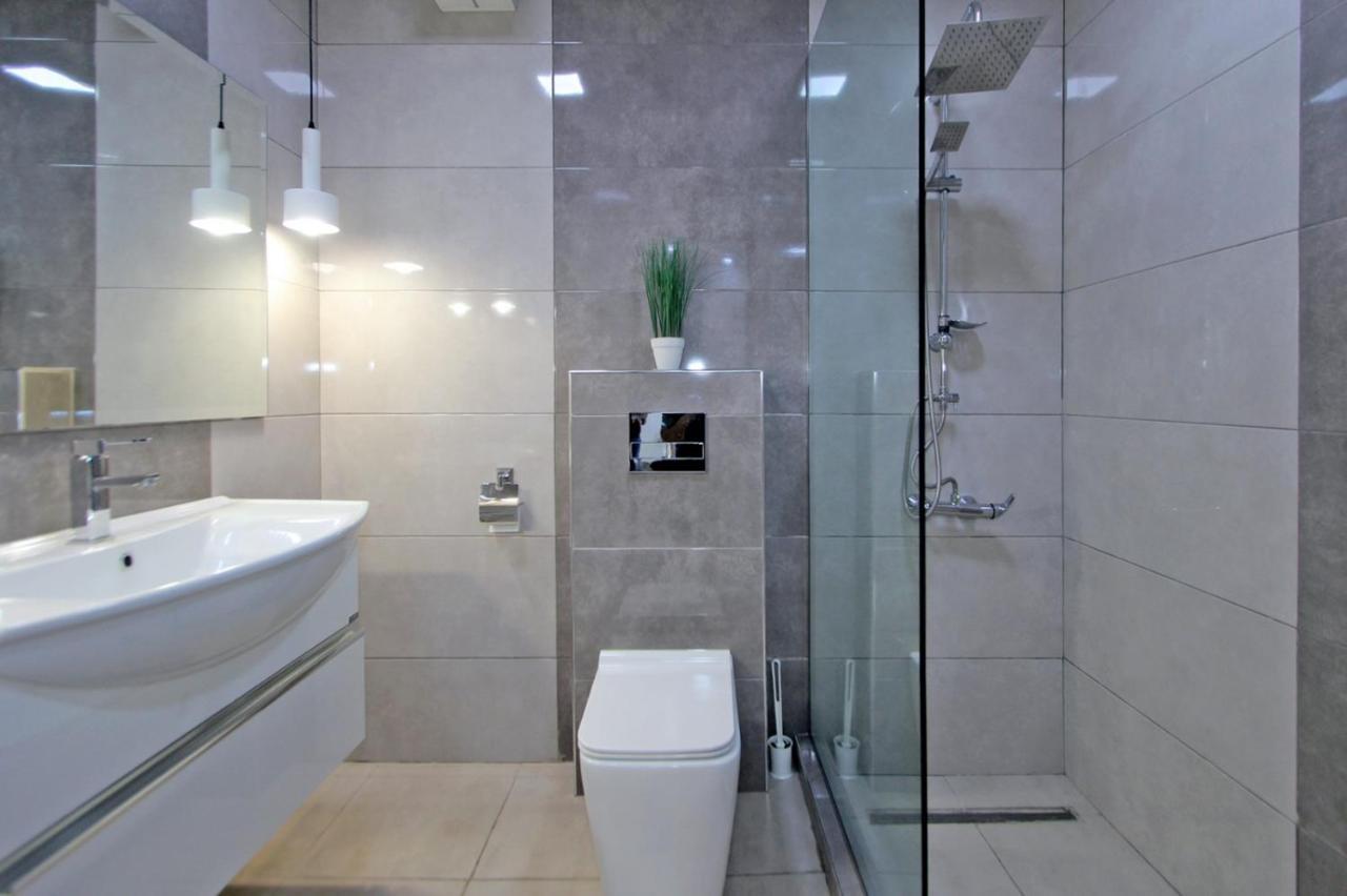 Appartment Lux, 2 Bedroom 예레반 외부 사진