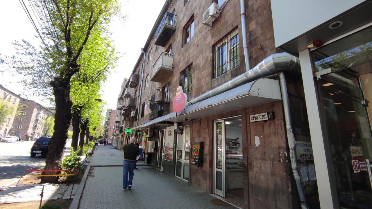 Appartment Lux, 2 Bedroom 예레반 외부 사진
